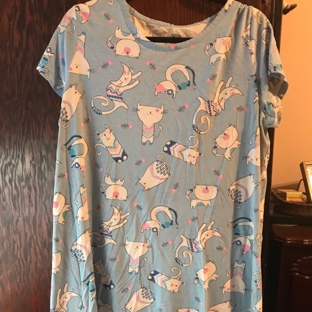 Cat night gown